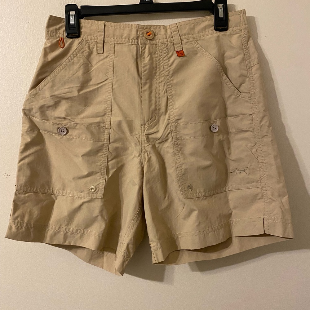 New NWT Tan Beige Salt Life Mens Topwater Hybrid Fishing Shorts‎ Small